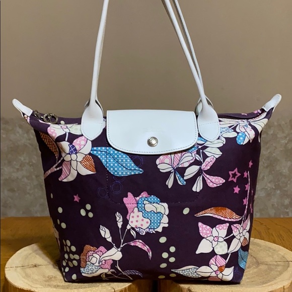Longchamp Handbags - *HP* *RARE* LONGCHAMP Le Pliage Floral Canvas Tote